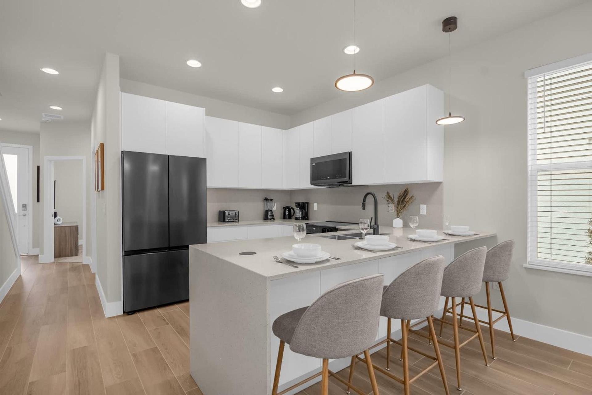 Upstay - Modern W Pool In New Development